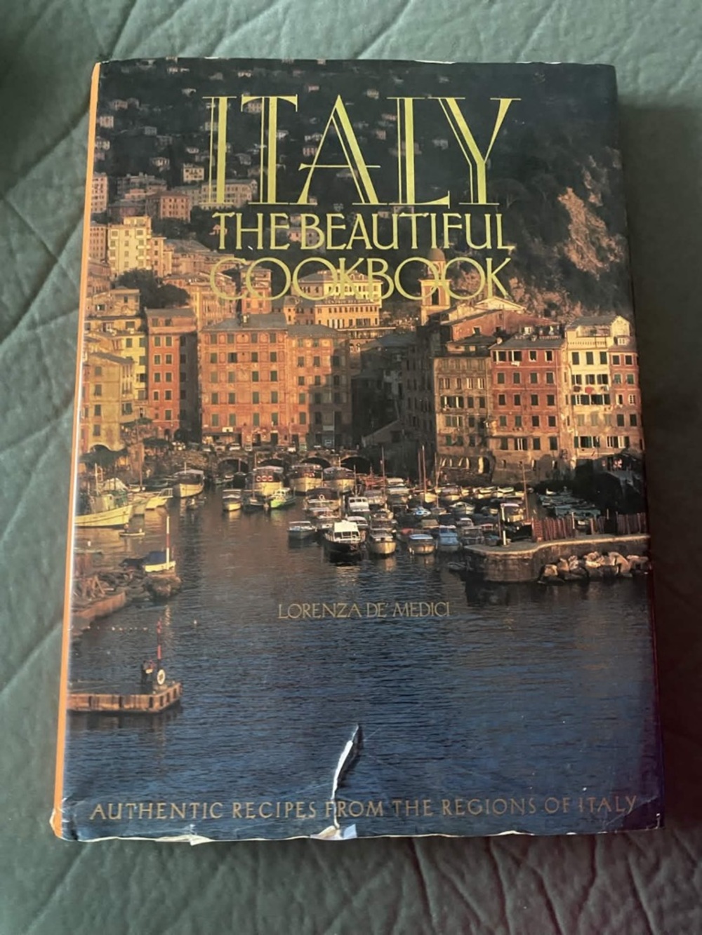 *Italy - The Beautiful Cookbook , De' Medici Lorenza